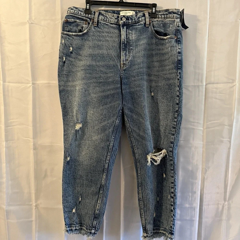 NWT-Abercrombie‎ & Fitch The Mom High Rise Distressed Jeans 34/18R (37x27) Taper